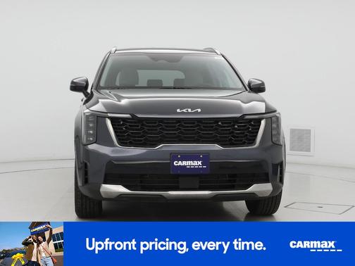 Gray 2025 Kia Sorento S