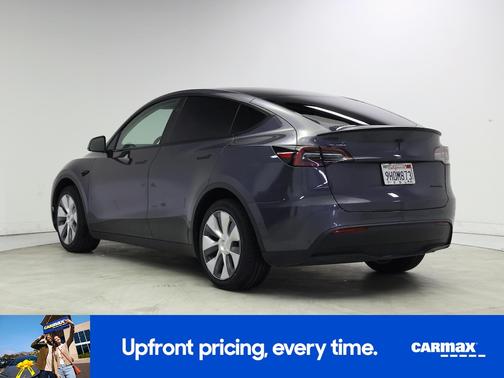 Gray 2023 Tesla Model Y Long Range