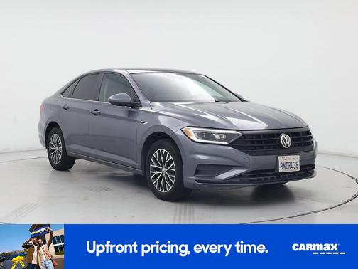 Gray 2019 Volkswagen Jetta SEL