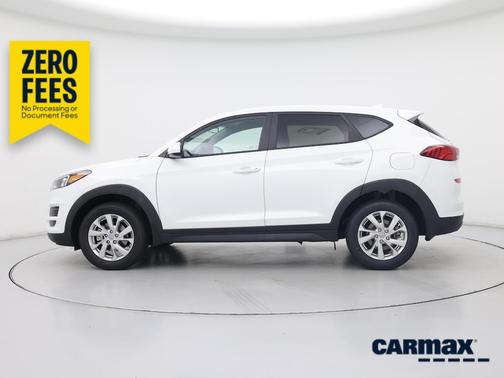 White 2021 Hyundai TUCSON SE