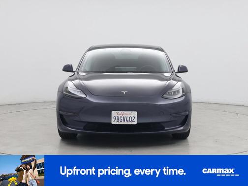 Gray 2022 Tesla Model 3