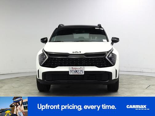 White 2025 Kia Sportage X-Line