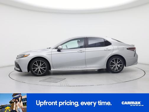 Silver 2021 Toyota Camry SE