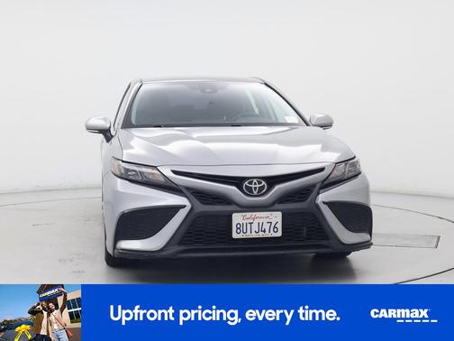 Silver 2021 Toyota Camry SE