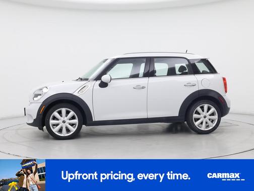 White 2016 MINI Countryman
