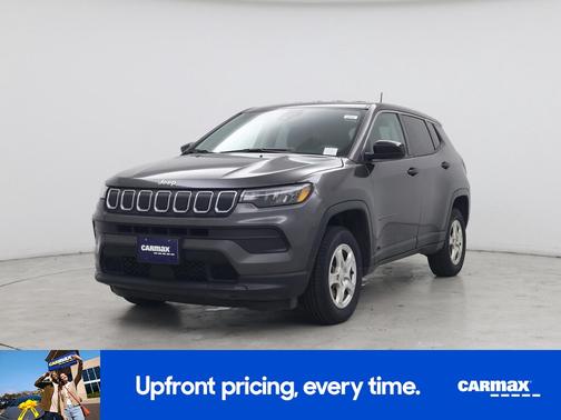Gray 2023 Jeep Cherokee Altitude Lux