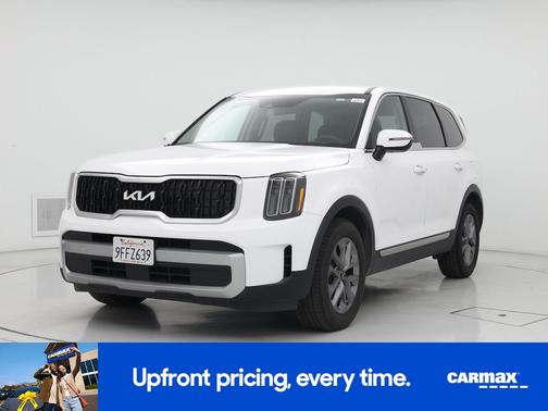 White 2023 Kia Telluride LX