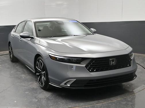 2025 Honda Accord Hybrid 