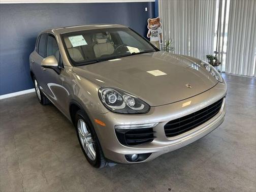 2016 Porsche Cayenne Base
