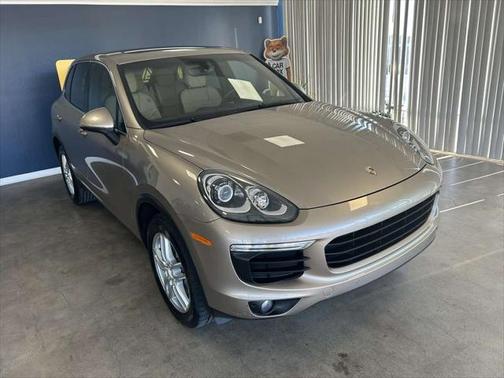 2016 Porsche Cayenne Base