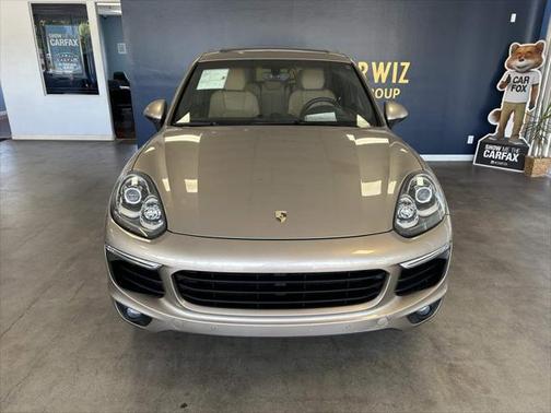 2016 Porsche Cayenne Base