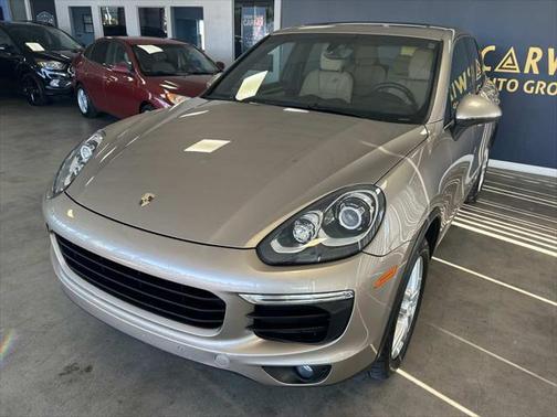 2016 Porsche Cayenne Base