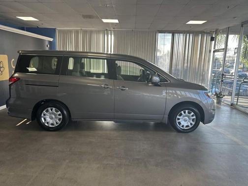 2015 Nissan Quest S