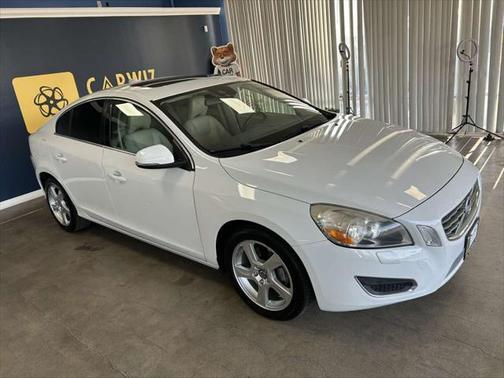2013 Volvo S60 T5 Premier Plus