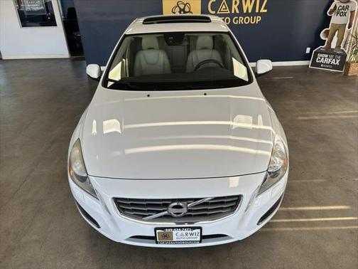 2013 Volvo S60 T5 Premier Plus