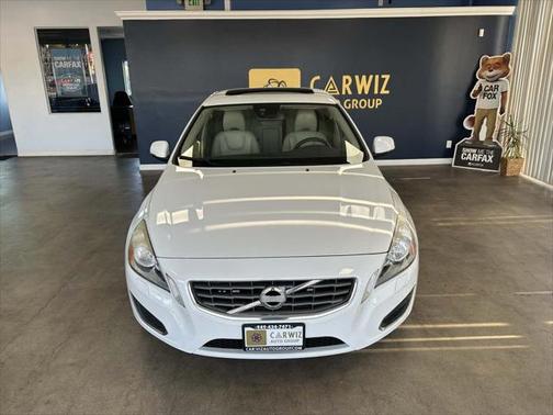 2013 Volvo S60 T5 Premier Plus