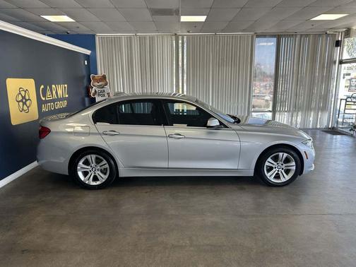 2017 BMW 330 330i