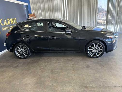 2018 Mazda Mazda3 Touring