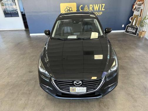 2018 Mazda Mazda3 Touring