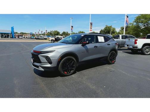 Sterling Gray Metallic 2023 Chevrolet Blazer 2LT