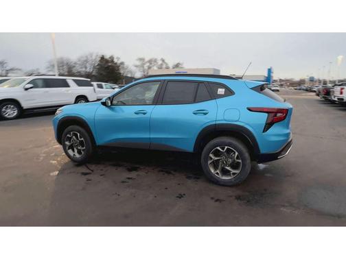 Marina Blue Metallic 2026 Chevrolet Trax LT