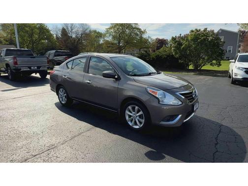 Titanium 2015 Nissan Versa 1.6 SL