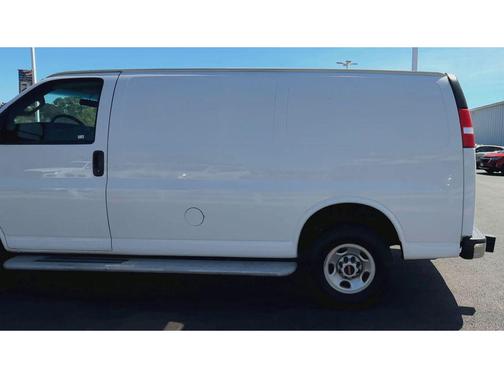 Summit White 2024 GMC Savana 2500 Work Van