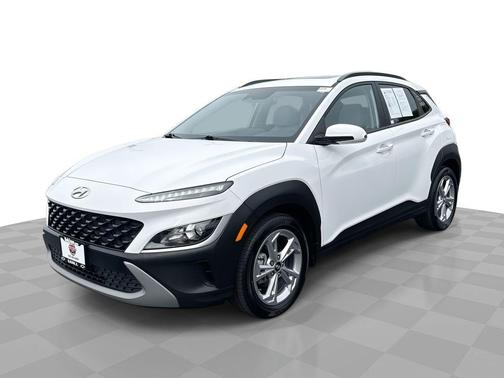 Lunar White 2022 Hyundai KONA SEL