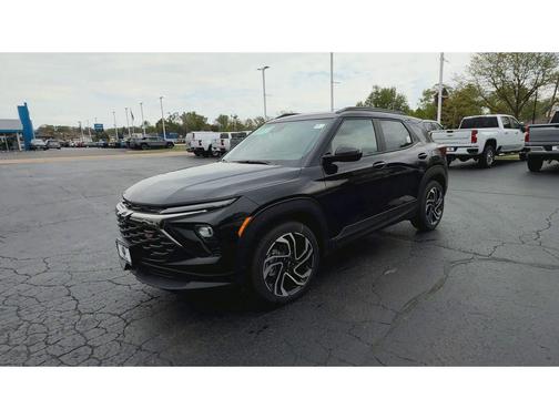 Mosaic Black Metallic 2026 Chevrolet Trailblazer RS