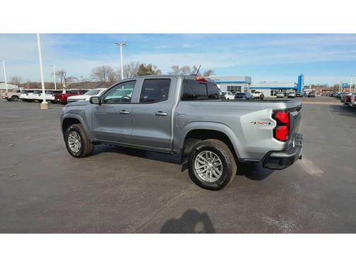 Sterling Gray Metallic 2026 Chevrolet Colorado LT