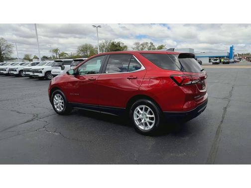 Radiant Red Tintcoat 2024 Chevrolet Equinox 1LT