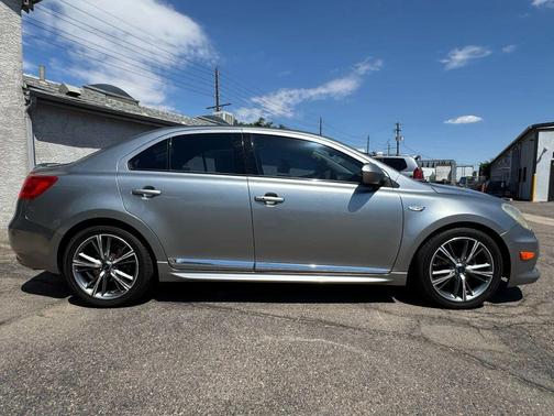 2011 Suzuki Kizashi Sport SLS