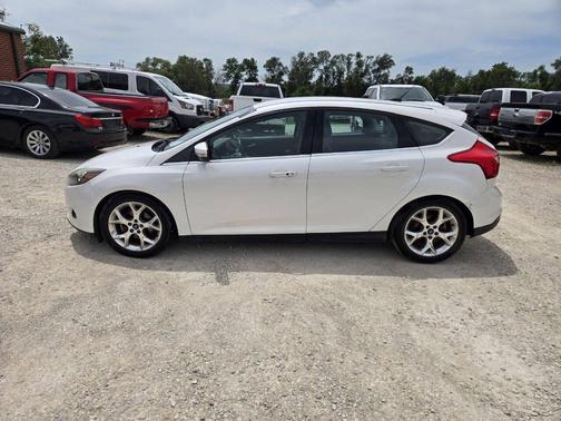 White 2014 Ford Focus Titanium