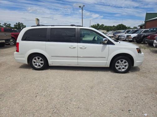 White 2010 Chrysler Town & Country Touring