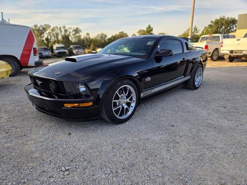 Black Clearcoat 2007 Ford Mustang GT Premium