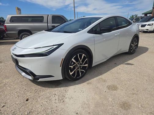 White 2023 Toyota Prius Prime XSE Premium