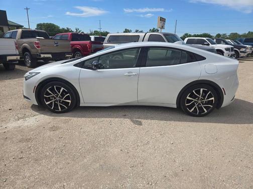 White 2023 Toyota Prius Prime XSE Premium
