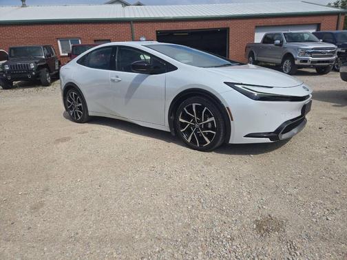 White 2023 Toyota Prius Prime XSE Premium