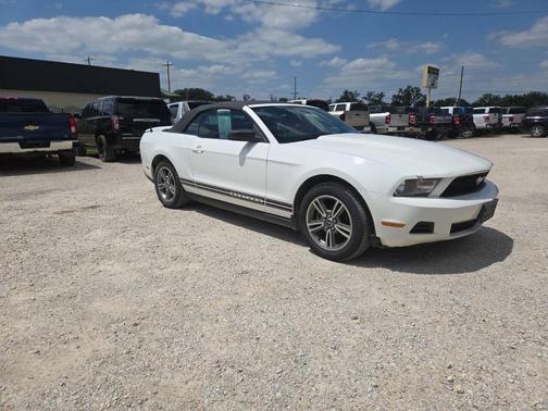 2010 Ford Mustang Premium
