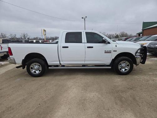 2018 RAM 2500 Tradesman 4x4 4dr Crew Cab 6.3 ft. SB Pickup