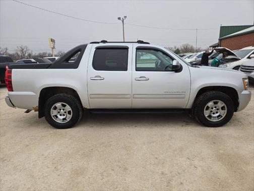 2011 Chevrolet Avalanche 1500 LS