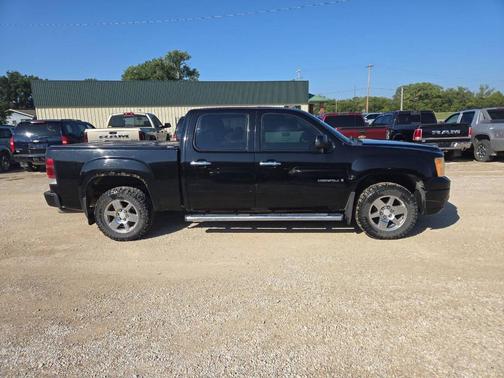 2007 GMC Sierra 1500 Denali Crew Cab