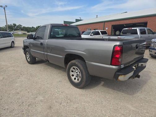 Gray 2006 Chevrolet Silverado 1500 W/T