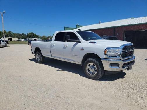 2022 RAM 2500 Big Horn 4x4 4dr Crew Cab 8 ft. LB Pickup