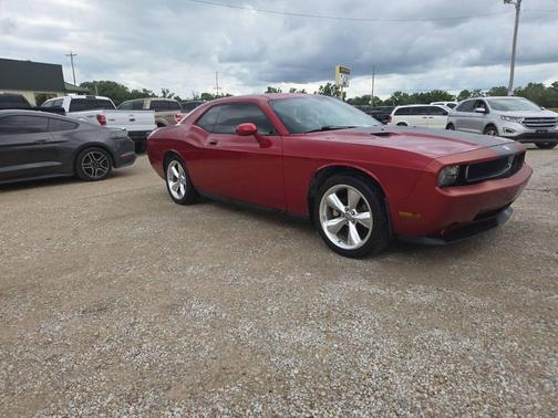 Burgundy 2009 Dodge Challenger SE