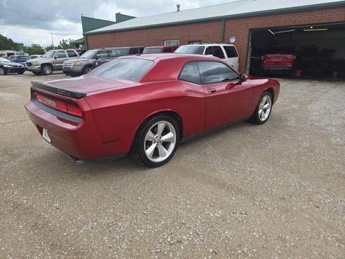 Burgundy 2009 Dodge Challenger SE