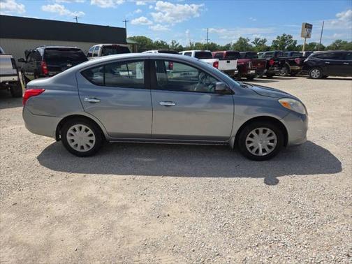2012 Nissan Versa 1.6 S