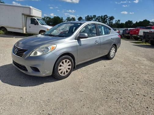2012 Nissan Versa 1.6 S
