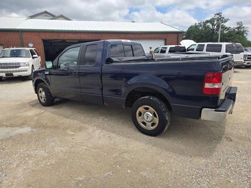 Blue 2005 Ford F-150 XLT SuperCab
