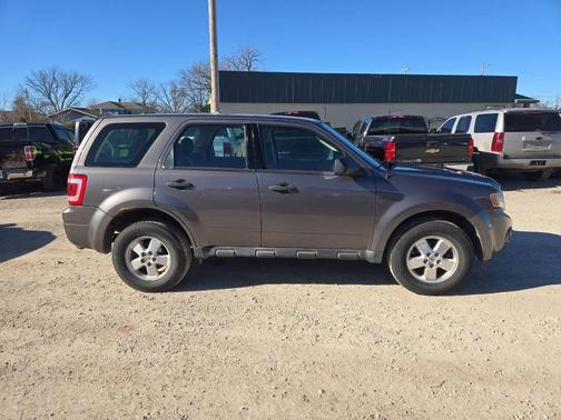 2011 Ford Escape XLS
